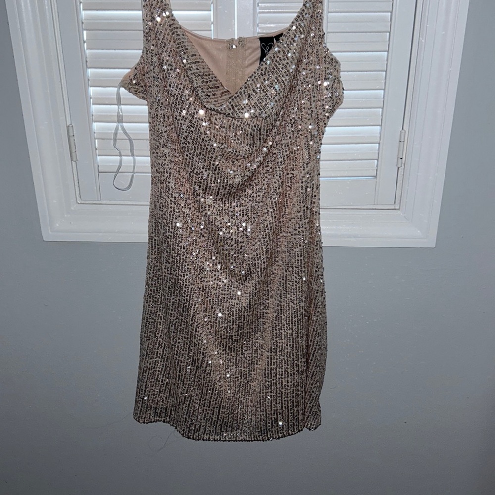 NWT WINDSOR MINI DRESS